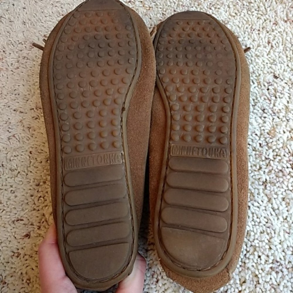 Minnetonka moccasins flats size 9 - Picture 6 of 6
